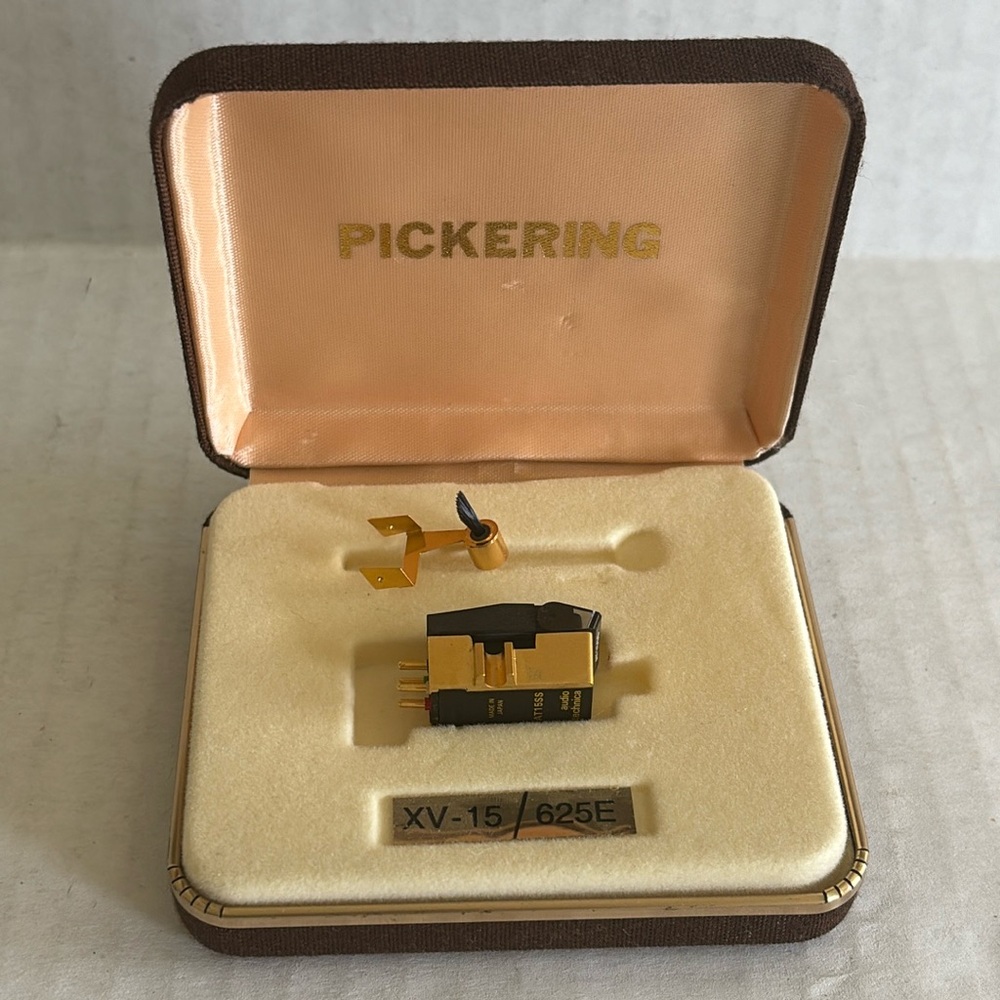 Pickering XV-15 625E Stereo Needle w/Box & Instructions.